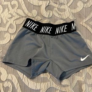Nike grey dri-fit shorts youth xsmall